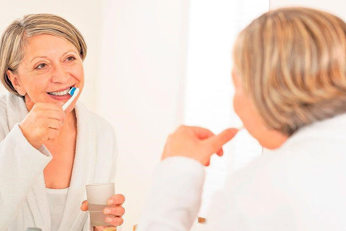 Здоровье зубов и полости рта в пожилом возрасте